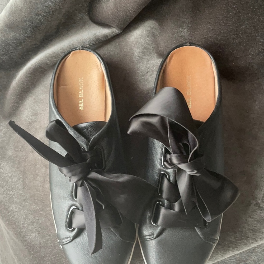 All black brand black leather slides size 7